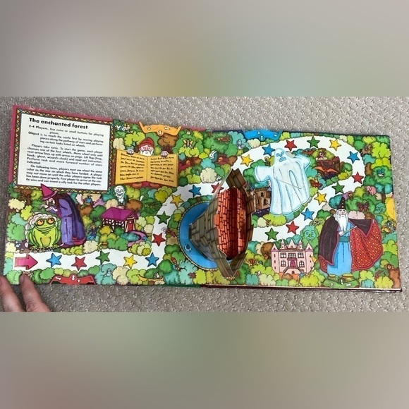 Worlds First Ever Pop Up Game book by Ron van Der Meer - Picture 3 of 8